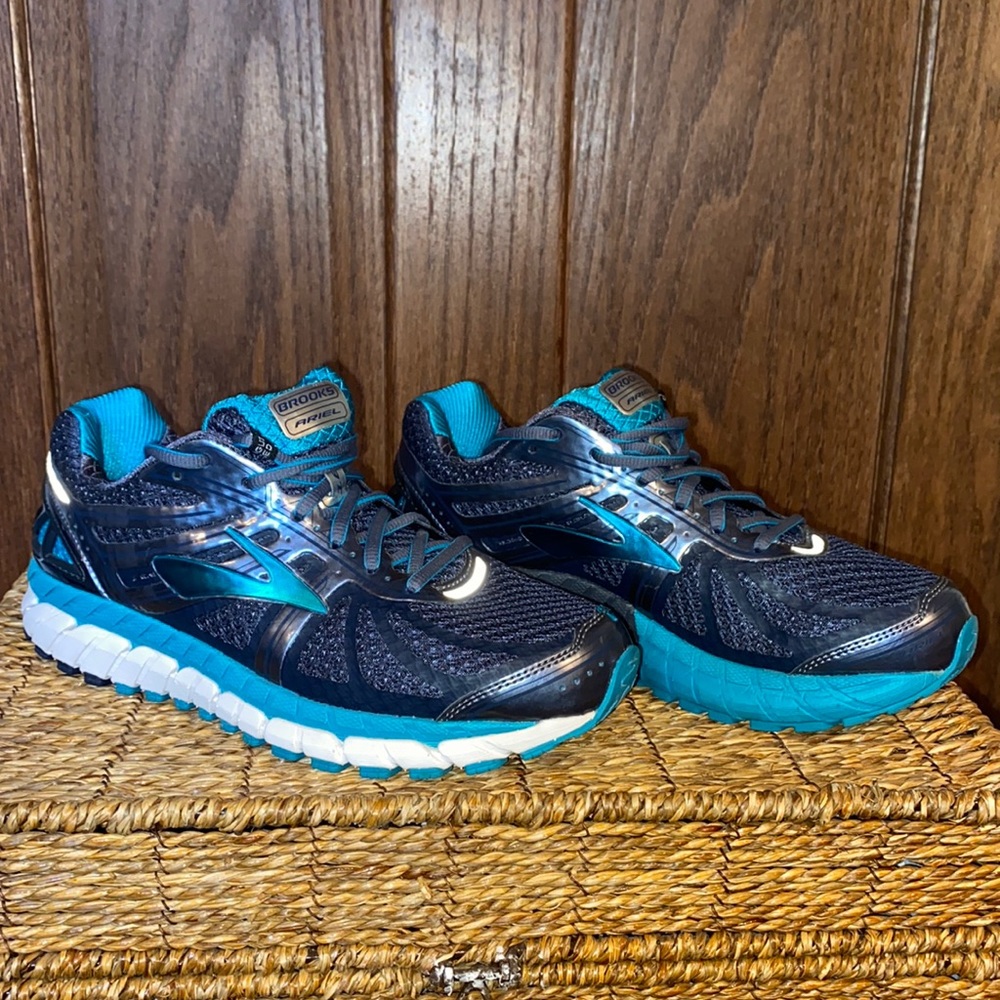 BROOKS WOMEN ARIEL 16 - MOOD INDIGO/ CAPRI BREEZE
